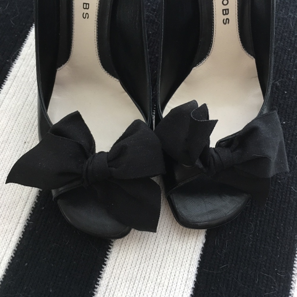 Marc Jacobs NEW peep toe black leather heels 9