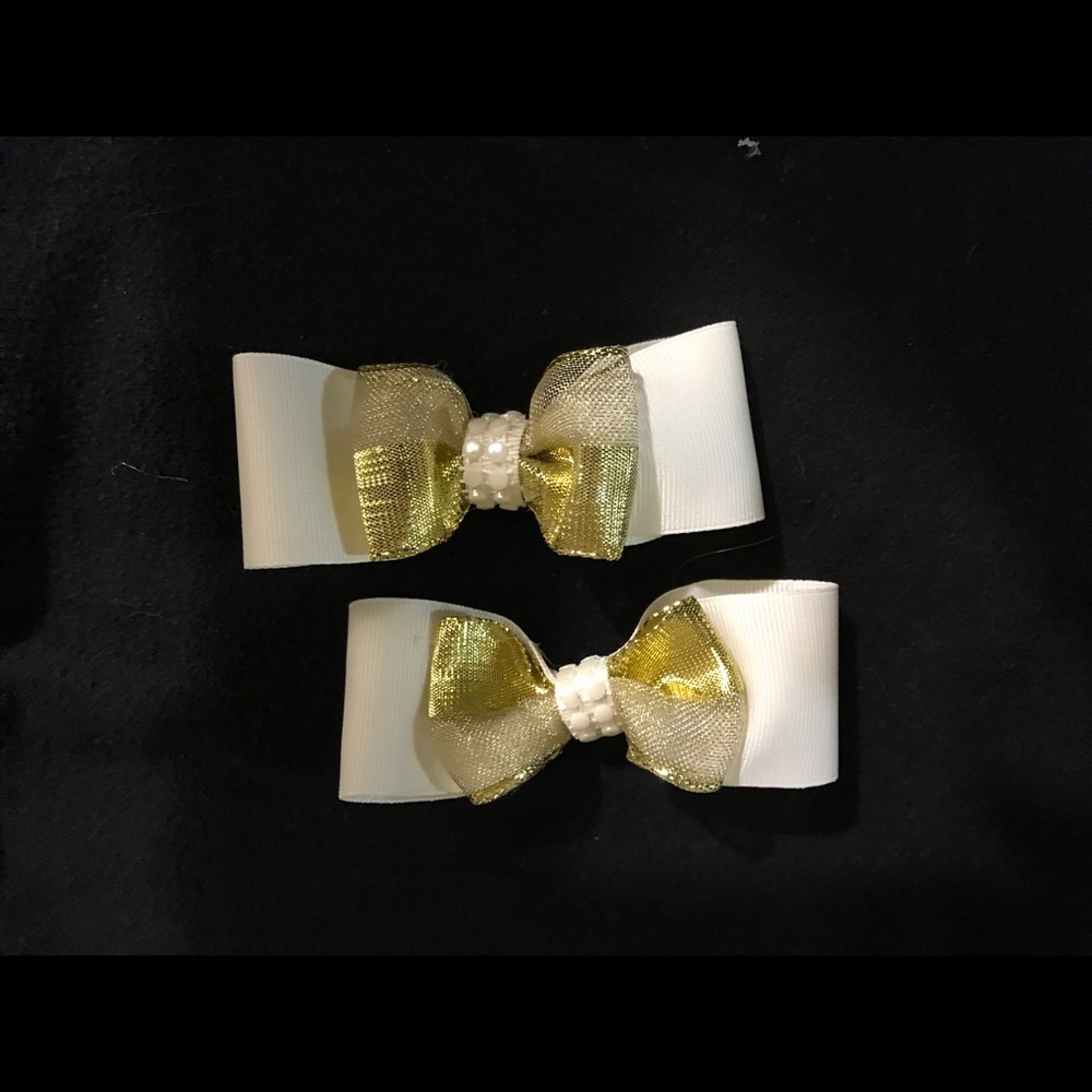 Beautiful hair bows for girls and babies