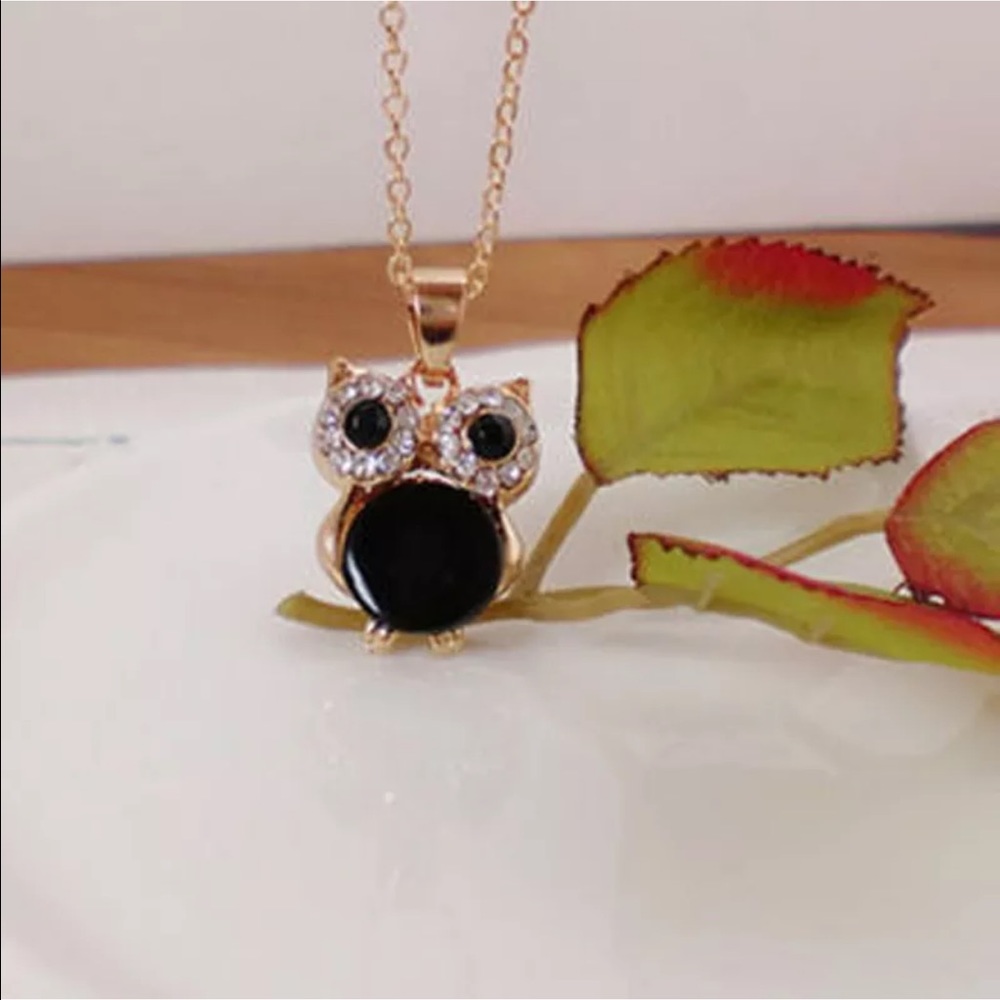 Cute Little Owl Pendant Necklace Gold and Black - Picture 3 of 4