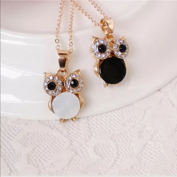 Cute Little Owl Pendant Necklace Gold and Black - Picture 4 of 4