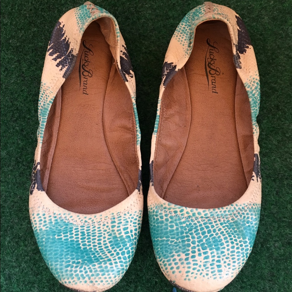 Lucky's flats size 7.5