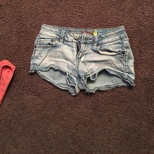 Short jean shorts