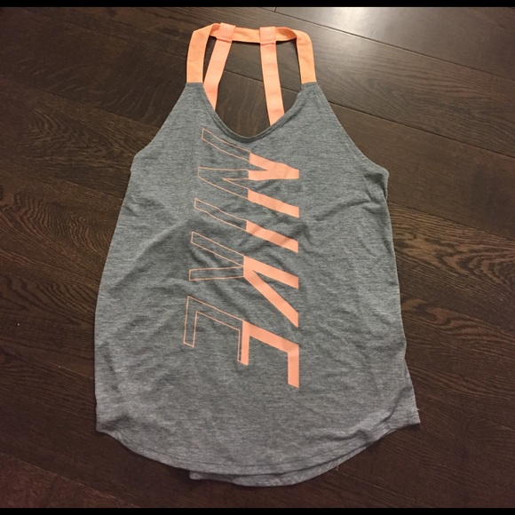 Nike Tops - Nike tank