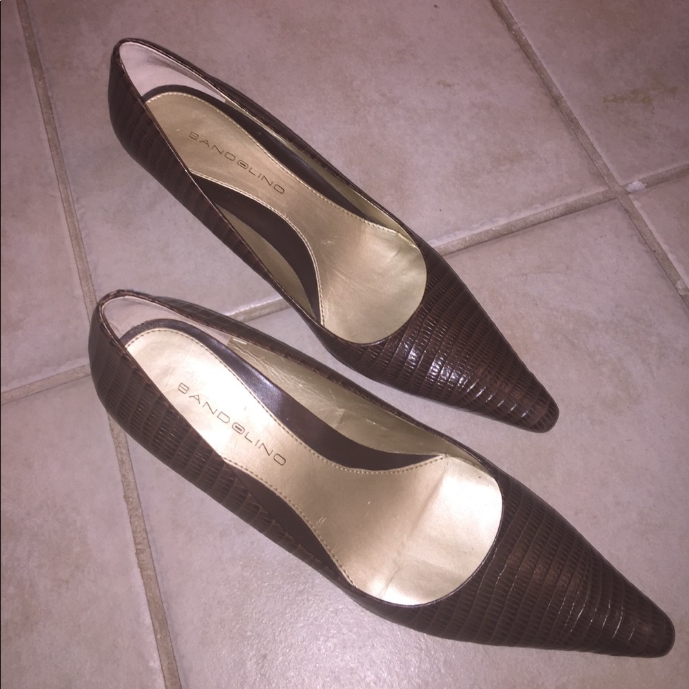Bandolino "Cheetah" brown pointy toe heels