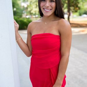Meet your Posher, Valentina