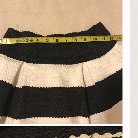 Black and white full flared circle skirt Sz M NWOT - Picture 7 of 8