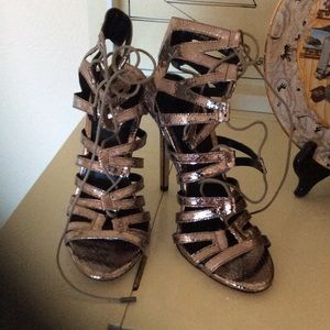 TOPSHOP PEWTER GLADIATOR SANDALS. NWT