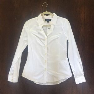 Banana Republic white collared button down