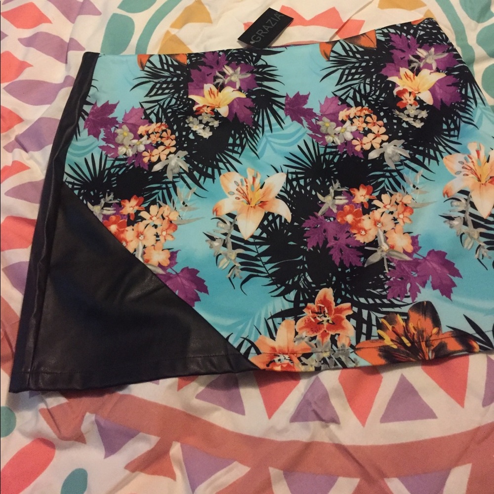 Mini skirt!