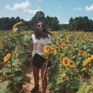 Meet your Posher, Lindsey