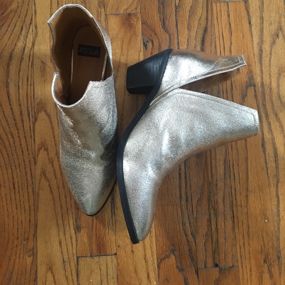 Gold party boots!