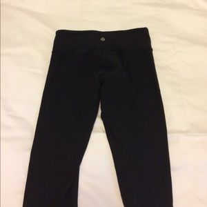 TRADE 😊 Lululemon Wunder Under- Size 4 for a 2