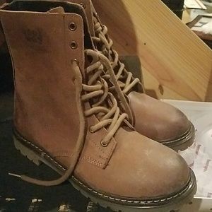 Women's boots