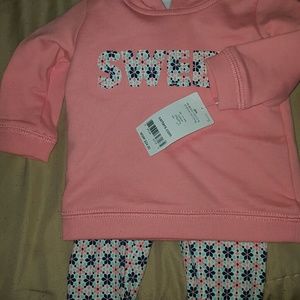 Other - 2 peice baby girl Other - 2 peice baby girl