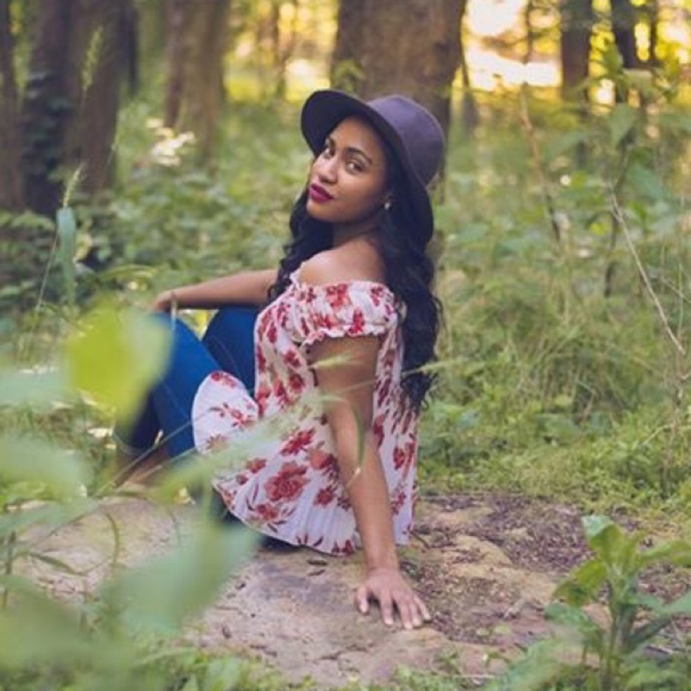 💖Meet me, your Posher, Kyla! 💖