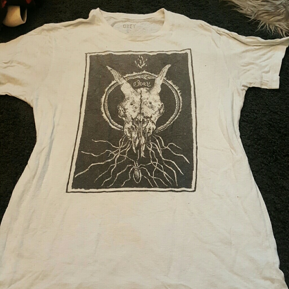 Thin white obey shirt
