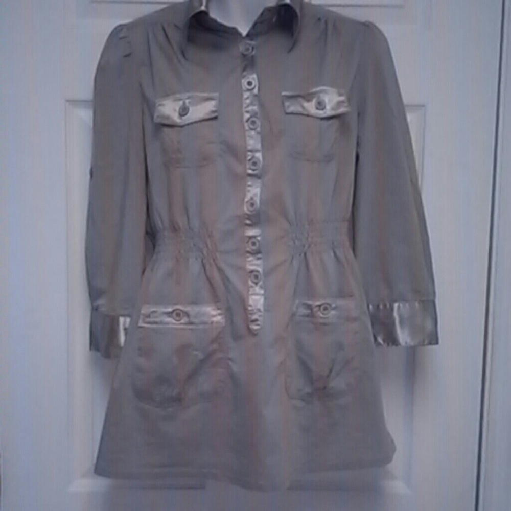 NWOT Twentyone Cargo Shirt