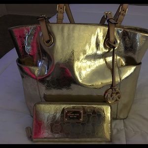 MK purse and wallet