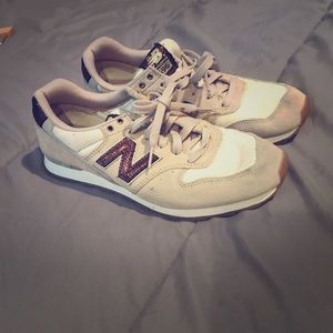 New Balance sneakers tan/cream/brown