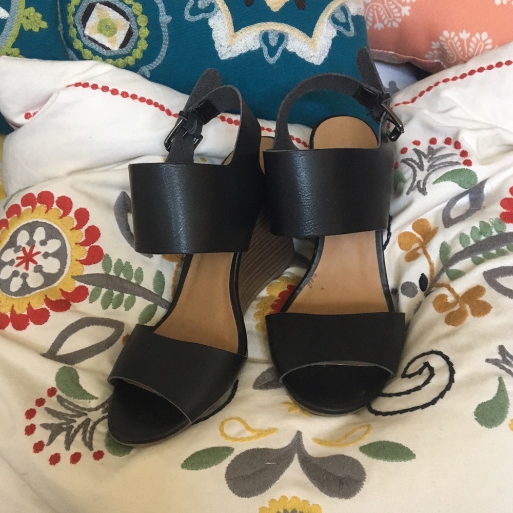 WEDGE SANDALS OLD NAVY 👡