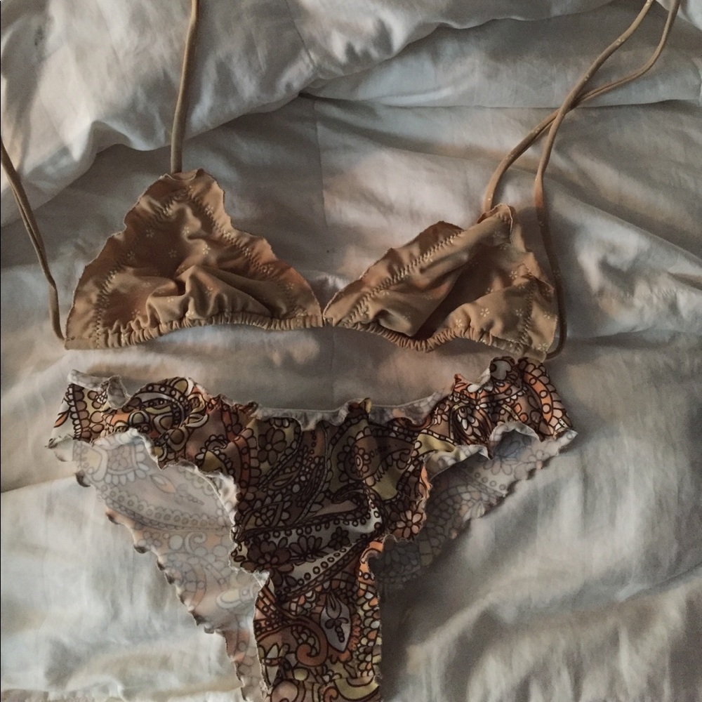 Maya bikini size medium