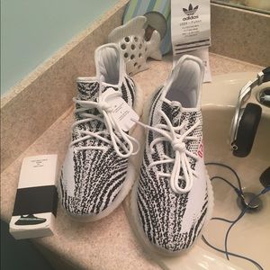 Real yeezy boost 350 v2 zebra