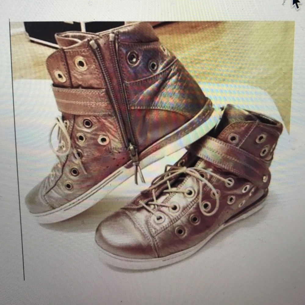 Stuart Weitzman metallic gold sneakers w/ zipper