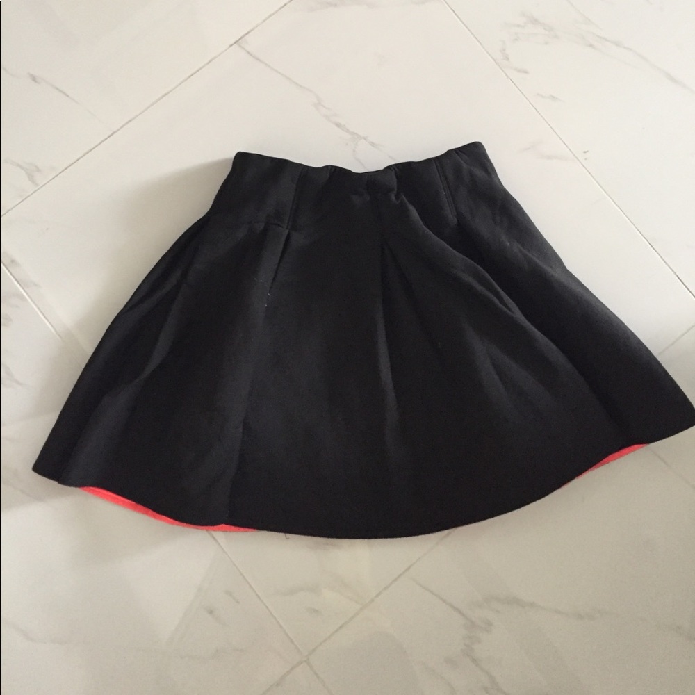 Black circle skirt