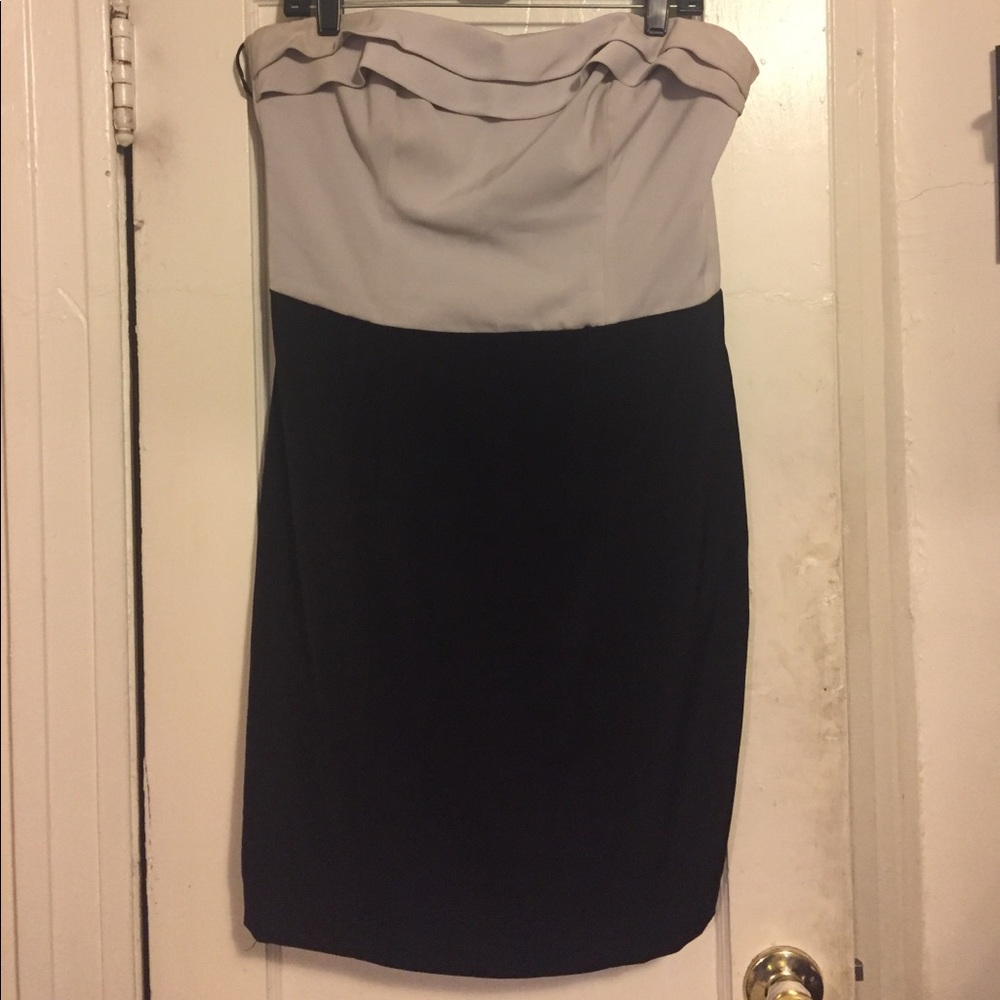 Strapless fitted dress