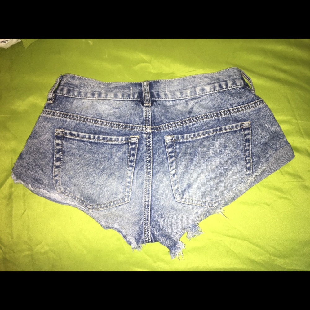 Bullhead shorts - Picture 2 of 2