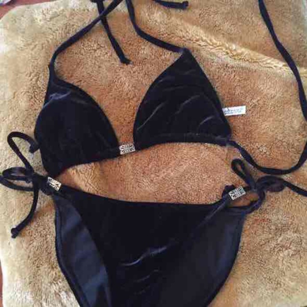 Velvet rampage string bikini