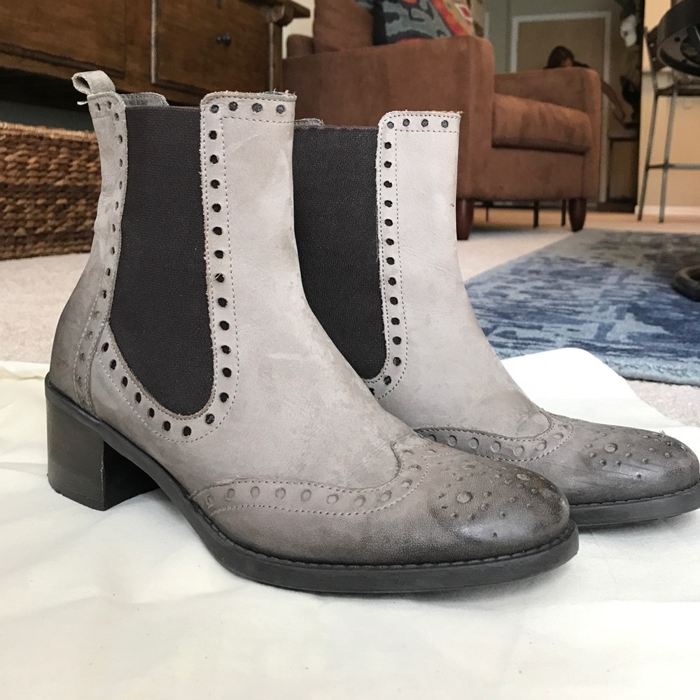 DONNAPIÚ Boots (Size 37)
