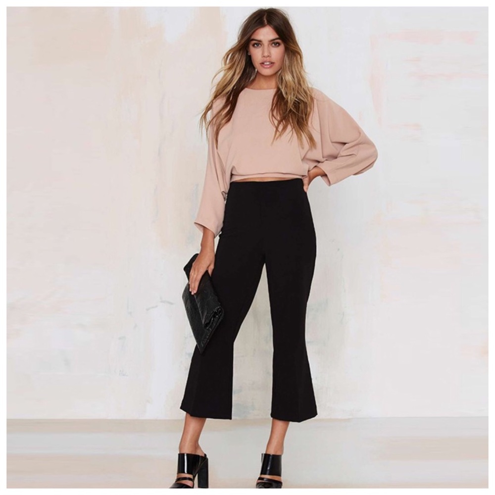 Blush Beige Slit Back Wrap Crop Top - Picture 5 of 5