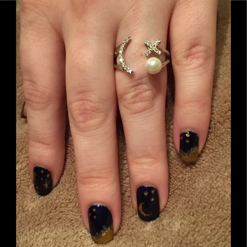 Pearl and moon ring