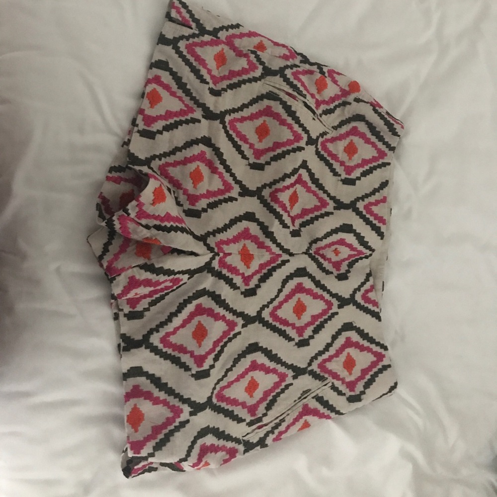 The Riviera Shorts from Loft - Never worn Size 8