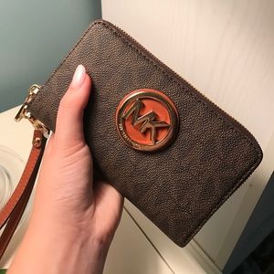 NWT Michael Kors Wallet Wristlet
