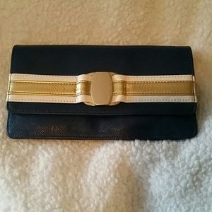 Ivanka Trump clutch
