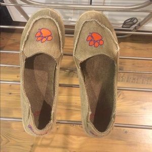 Clemson University Shoes 7