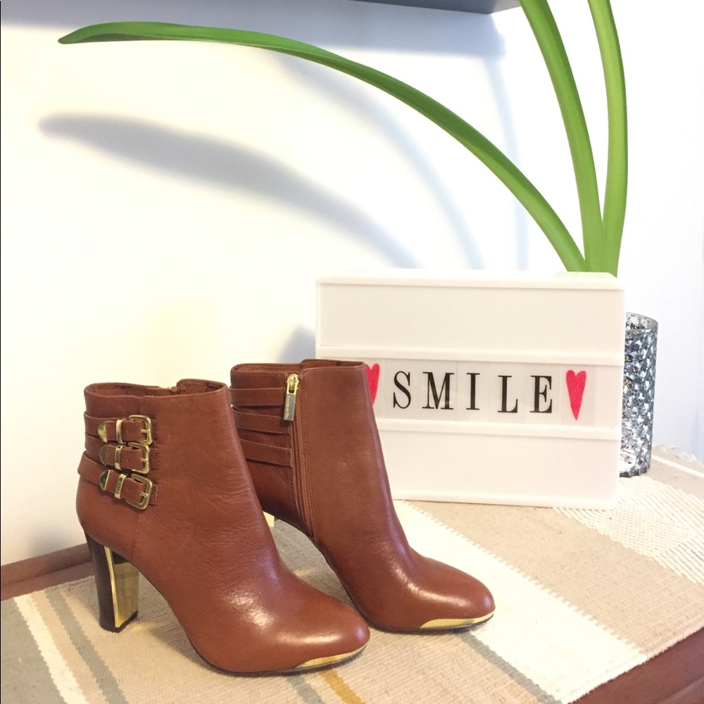 Louise et Cie Bourbon Ankle Boots