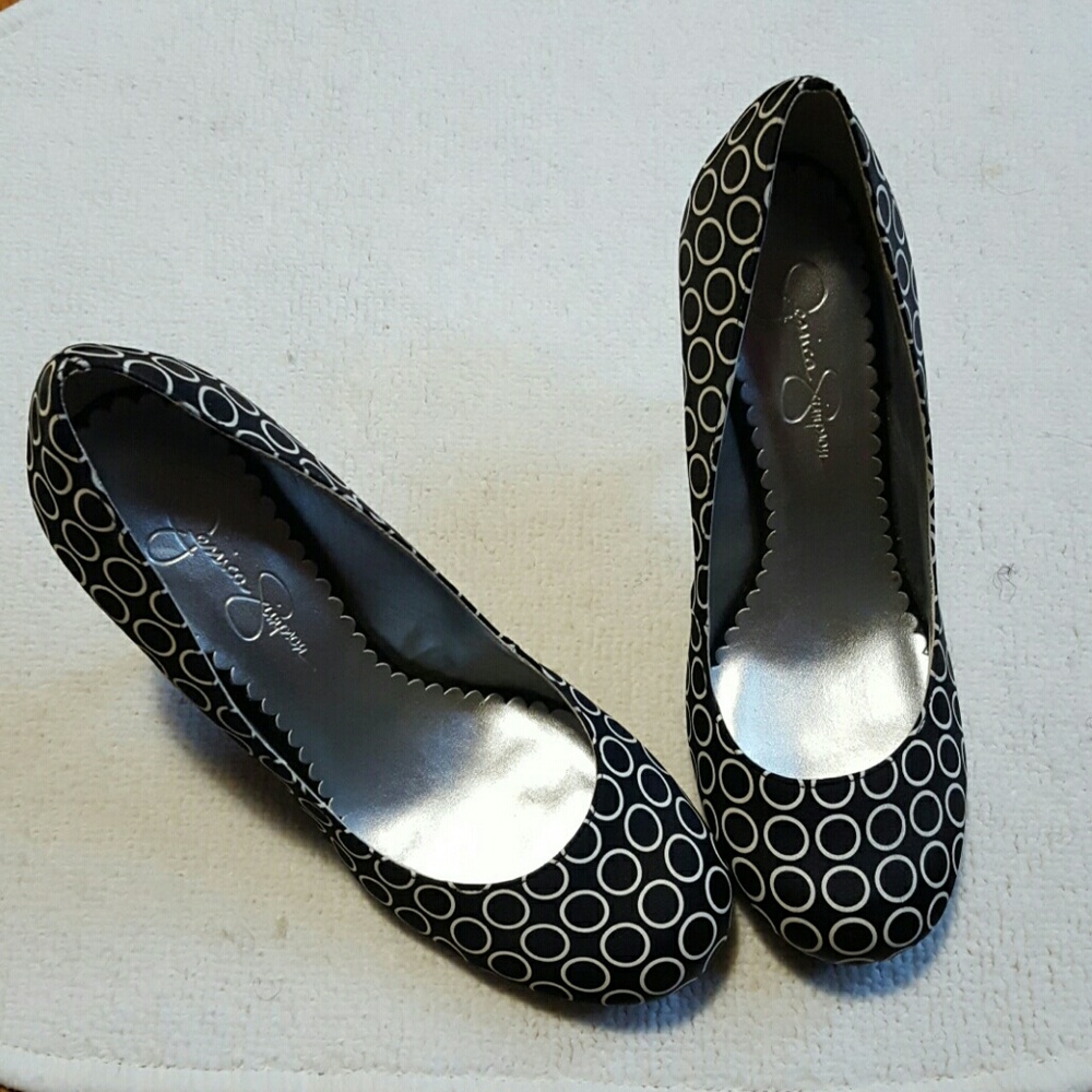 Jessica Simpson Black w/White Circle dots heels