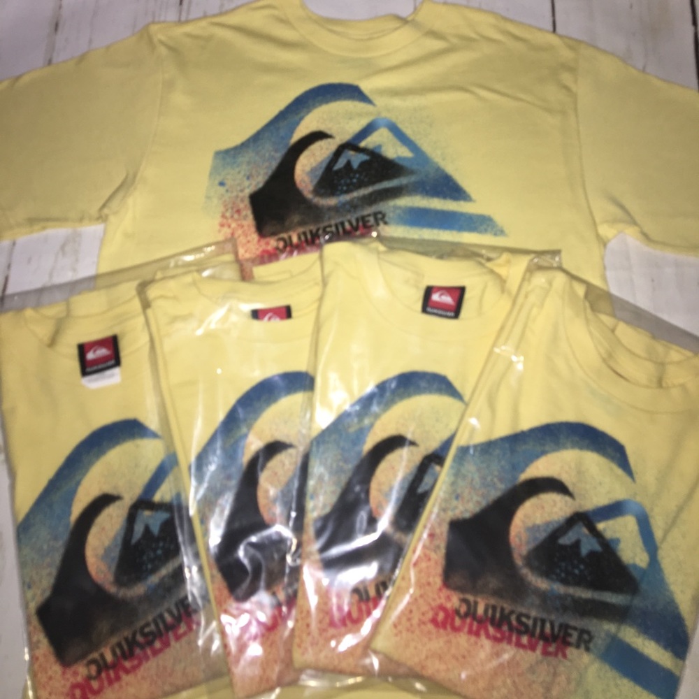 🆕Youth Quiksilver Spray Paint Logo T Shirt - Picture 5 of 5