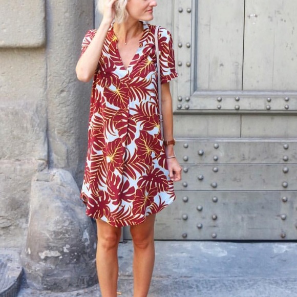 H&M Dresses & Skirts - H&M dress - palm print