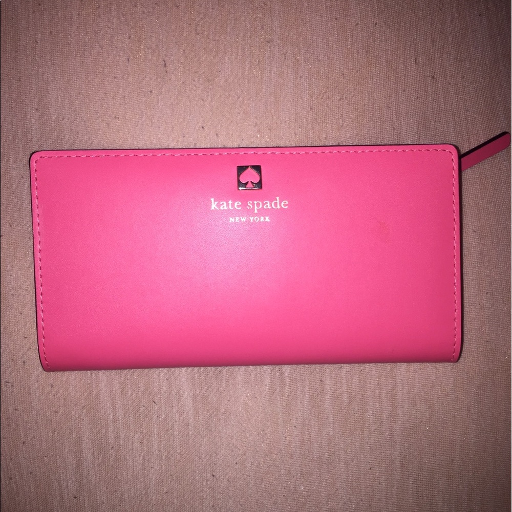 NWT PINK KATE SPADE WALLET💕