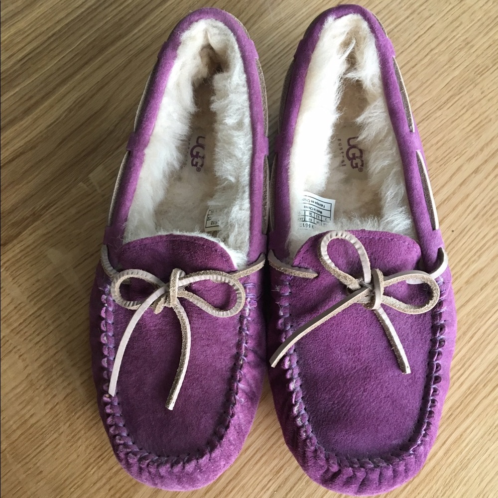 Never Worn UGG Dakota Slippers