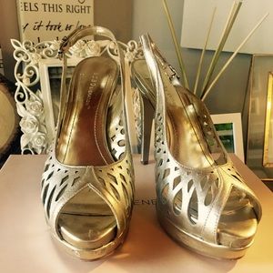 BCBG Duncan Platform Heel