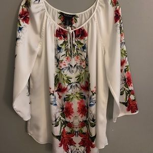 White House Black Market floral top
