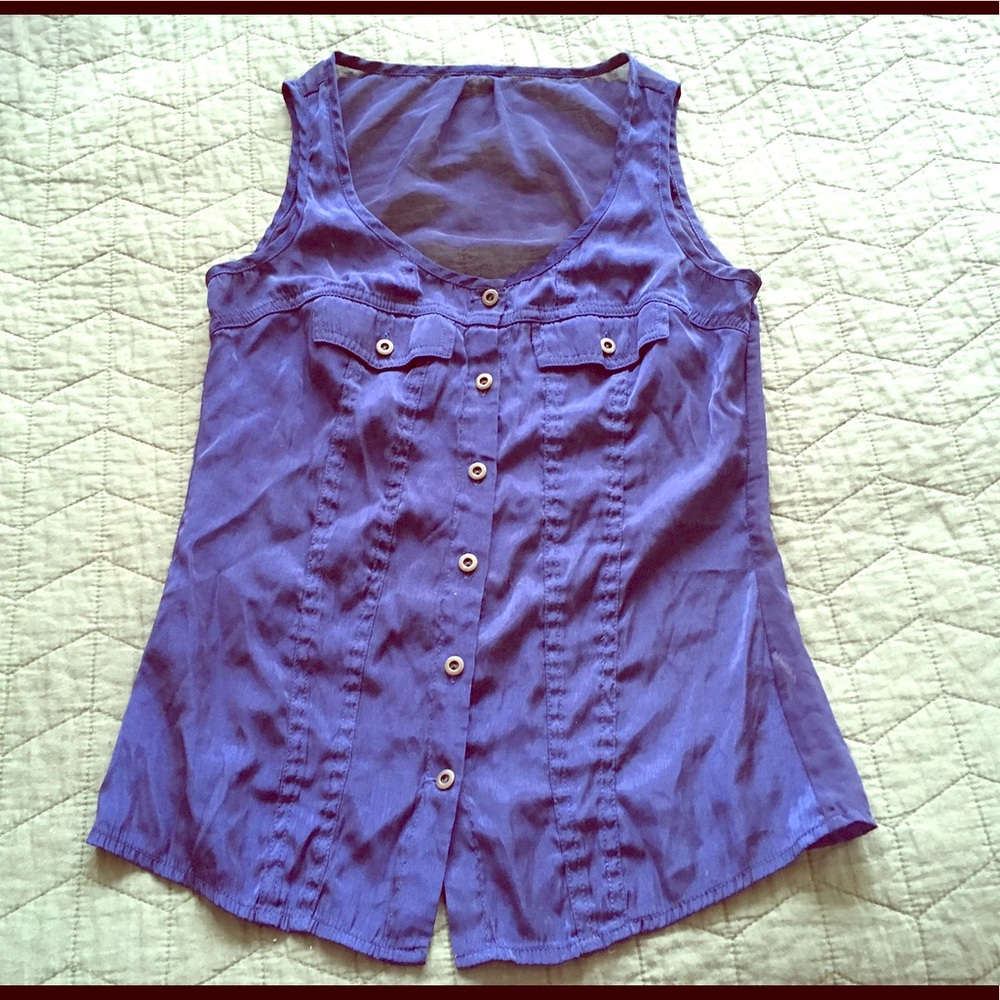 ⬇️ Brooklyn Industries Buttoned Tank w/ Sheer Back