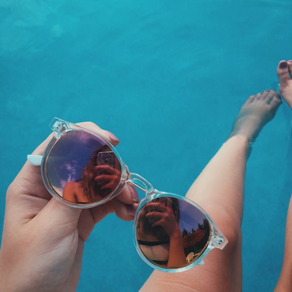 pink sunglasses