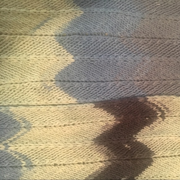 Hand Knit Scarf - Picture 2 of 2