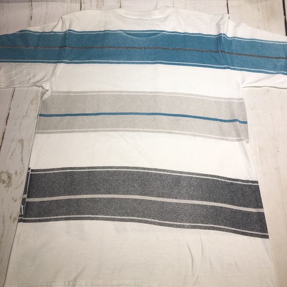 🆕Youth Quiksilver T Shirts - Picture 4 of 7